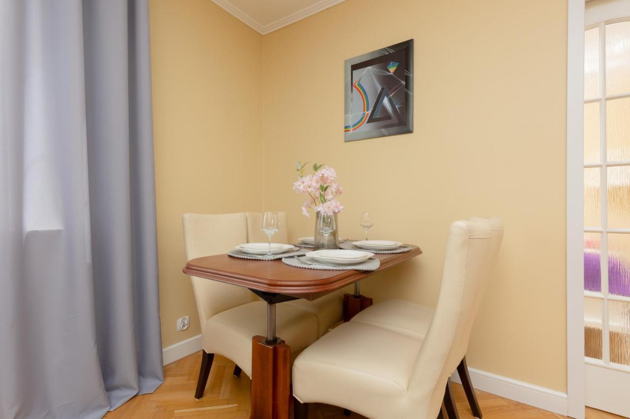 Miodowa Apartment Krasinski Garden Warsaw By Noclegi Renters מראה חיצוני תמונה