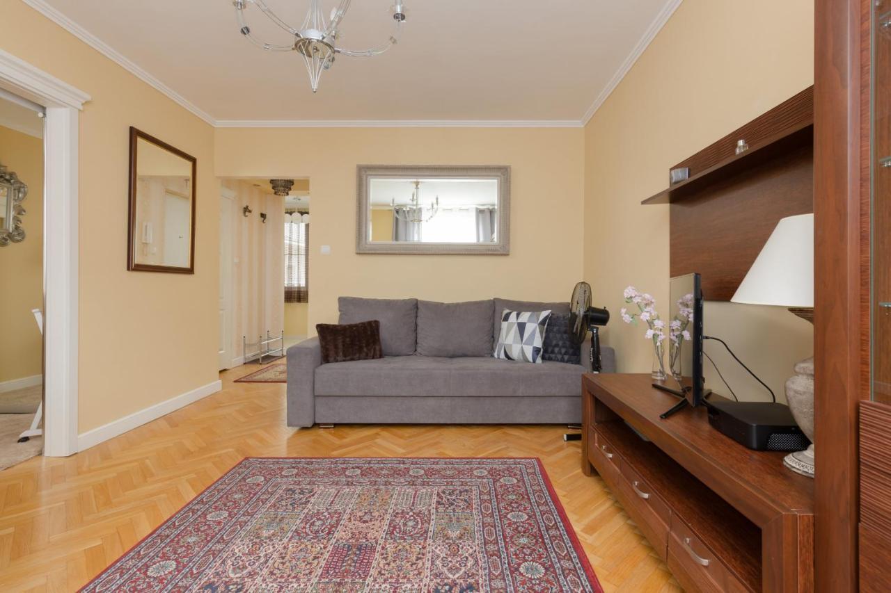 Miodowa Apartment Krasinski Garden Warsaw By Noclegi Renters מראה חיצוני תמונה