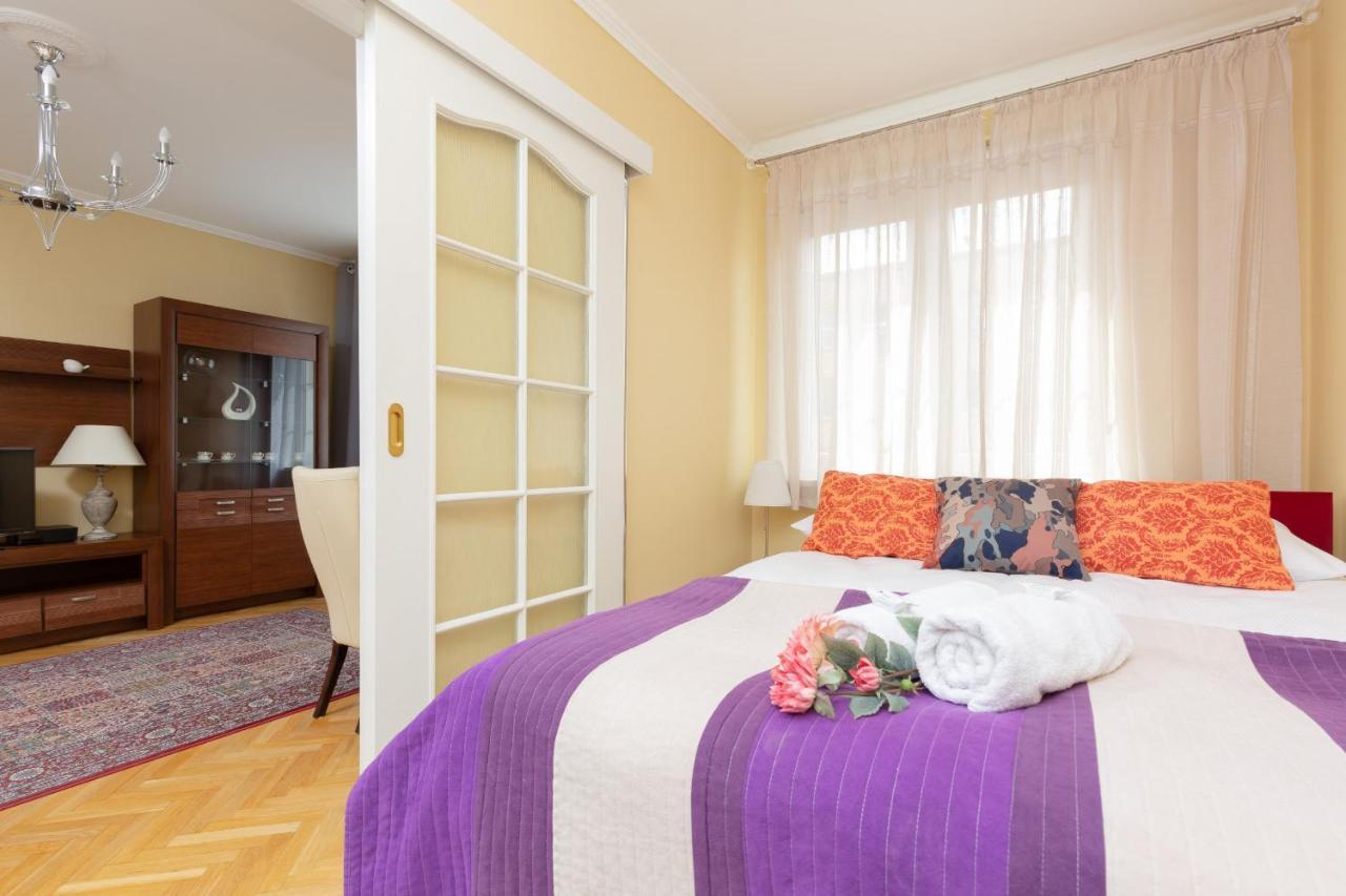 Miodowa Apartment Krasinski Garden Warsaw By Noclegi Renters מראה חיצוני תמונה