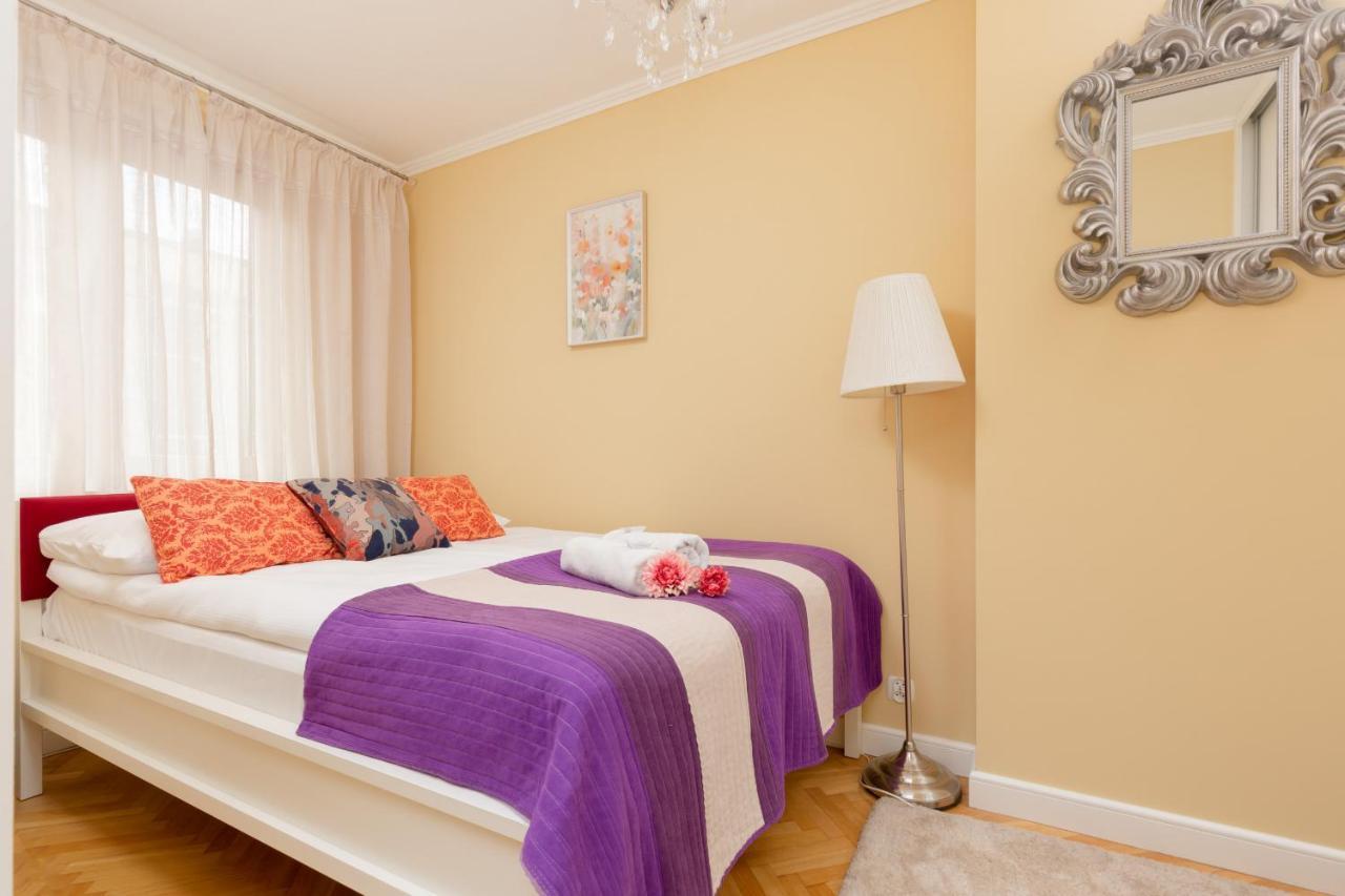Miodowa Apartment Krasinski Garden Warsaw By Noclegi Renters מראה חיצוני תמונה